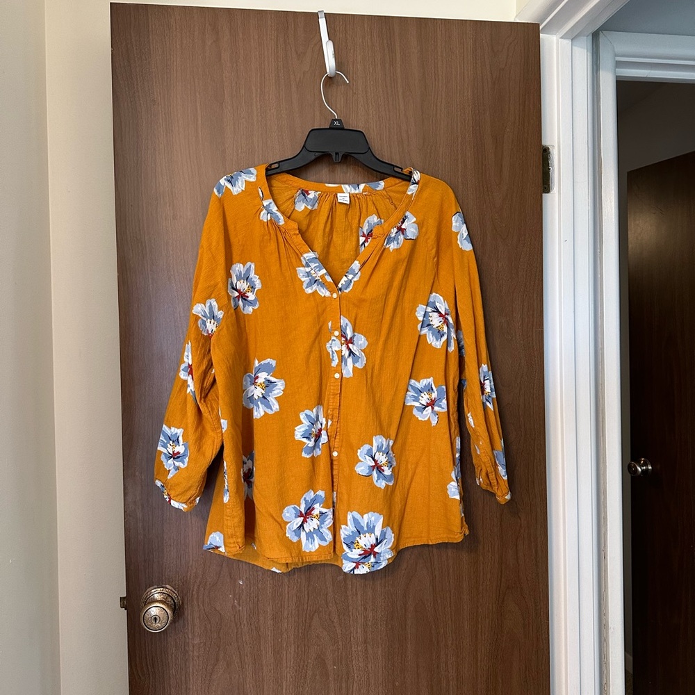 Old navy button up